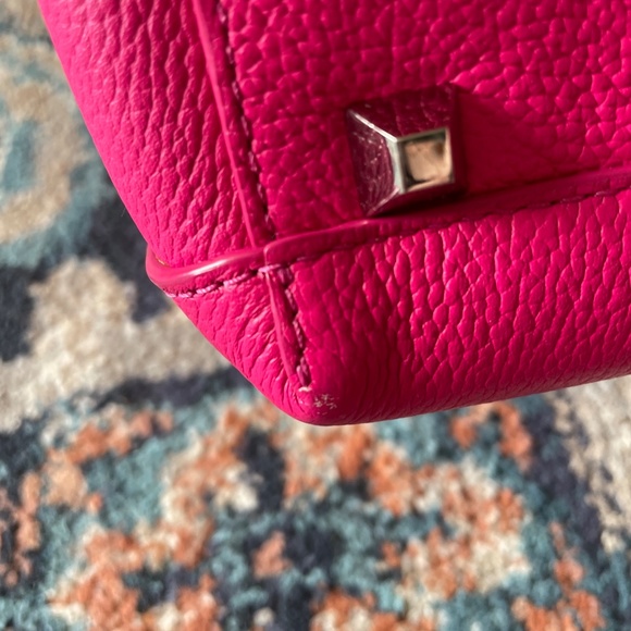 !! SOLD!! MCM Milla Medium Hot Pink - Picture 16 of 16